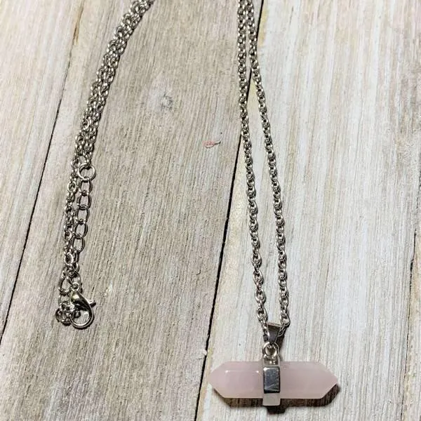 New Rose Quartz Pendant Necklace photo 1