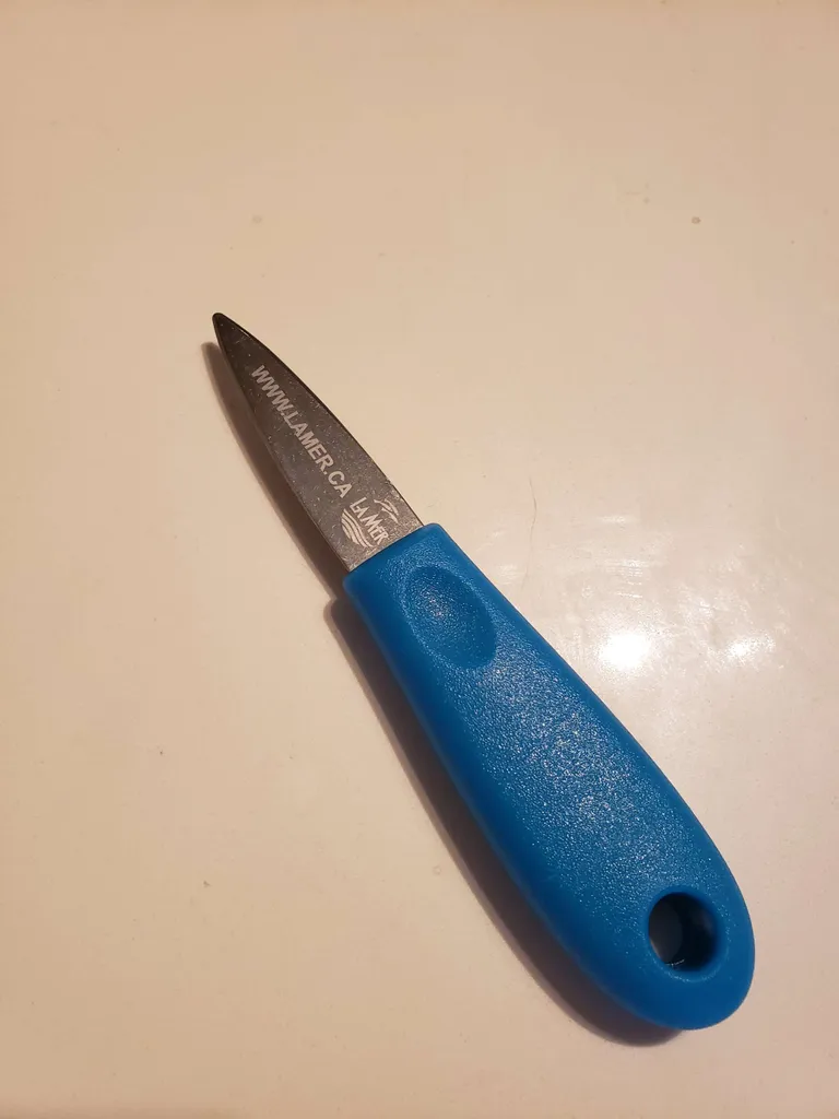 Oyster shuck photo 1