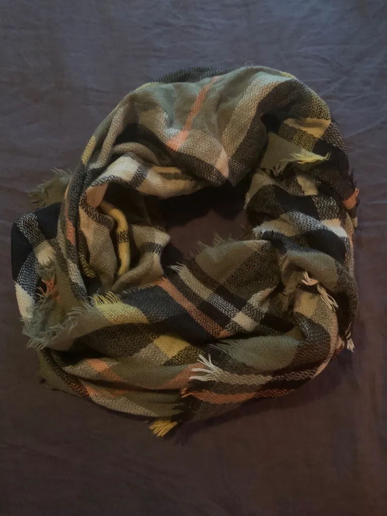 GUC Cozy Plaid Blanket Scarf photo 1