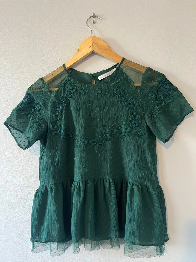 Delicate Emerald Green Blouse photo 1
