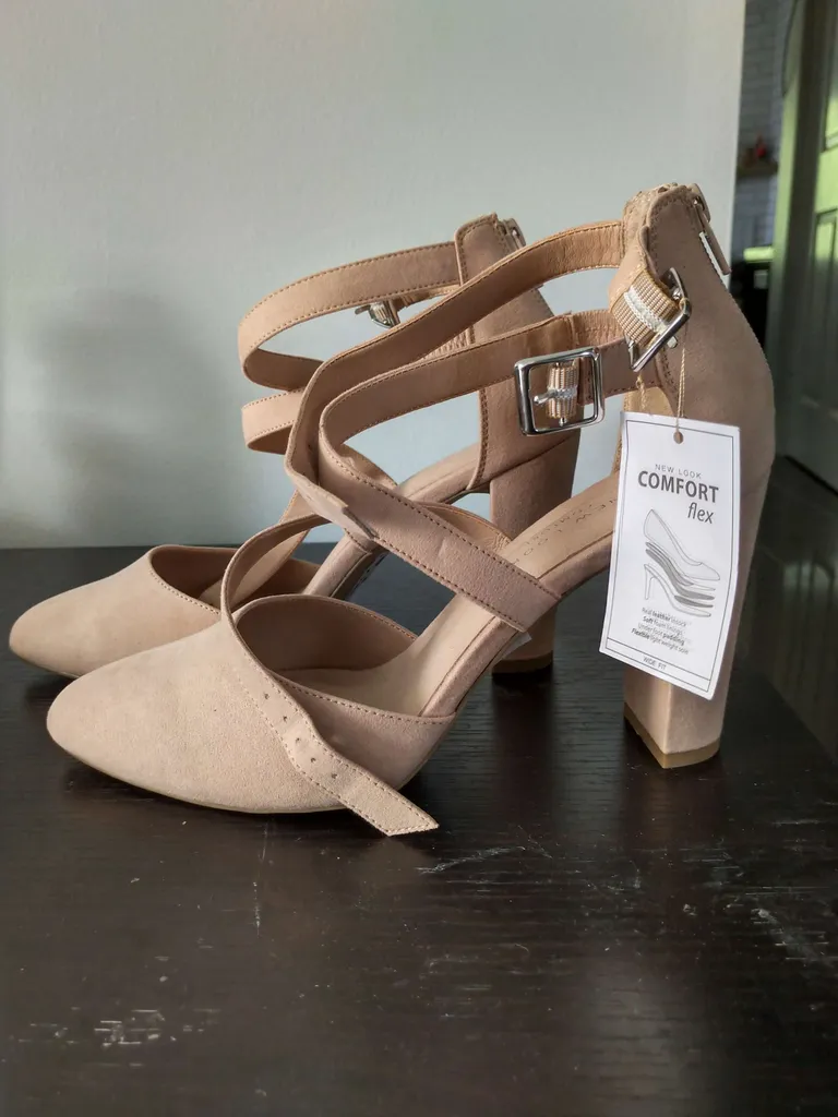 BN Nude New Look Heels photo 1