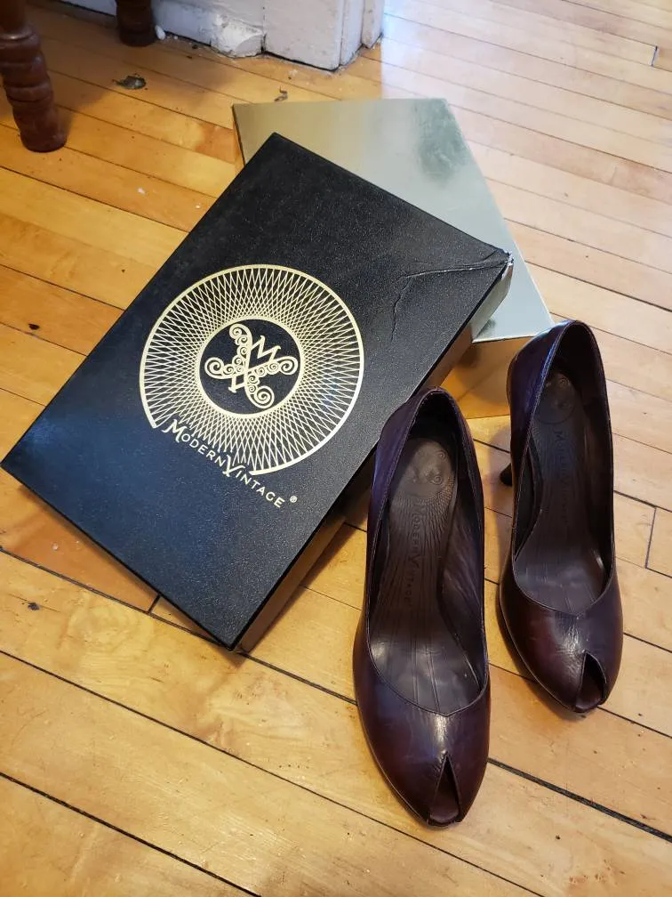 Modern Vintage Vero Cuoio Heels photo 1