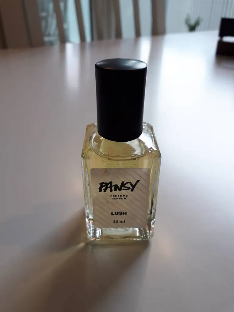LUSH Pansy Perfume photo 1