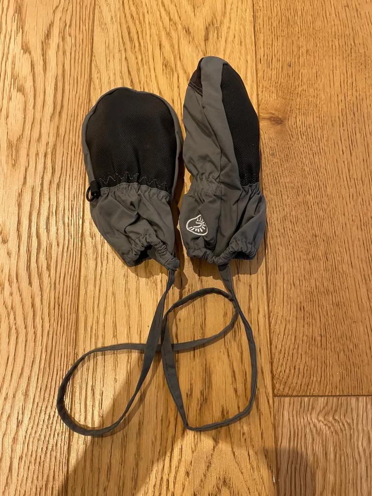 Baby Winter Mitts photo 1