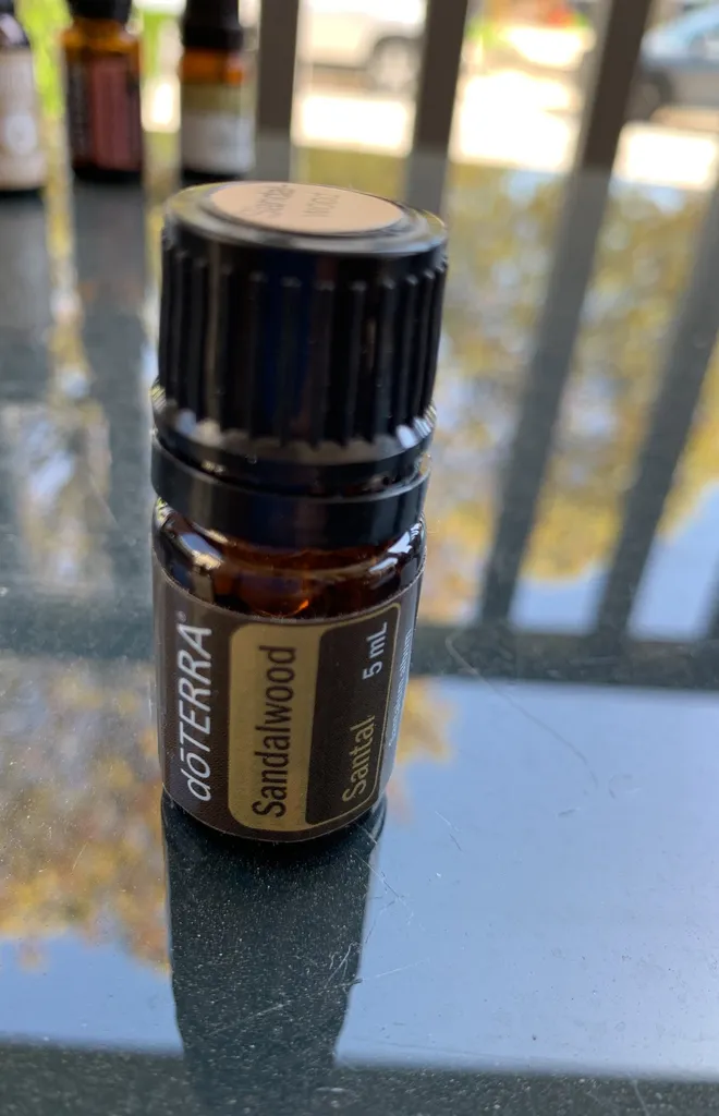 Oil - Sandalwood photo 1