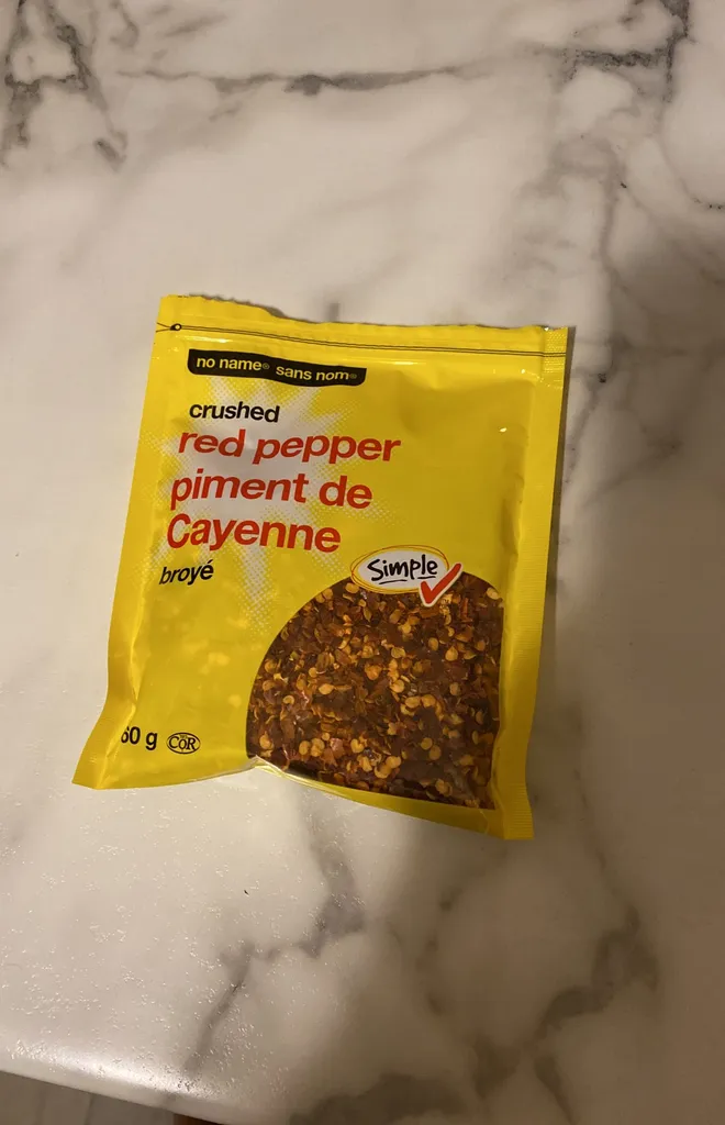 Crushed red pepper Spices photo 1