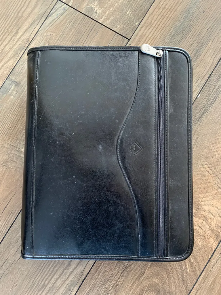 Binder With Handles photo 1