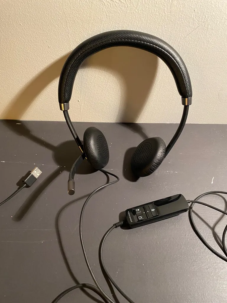 Plantronics Headphones photo 1