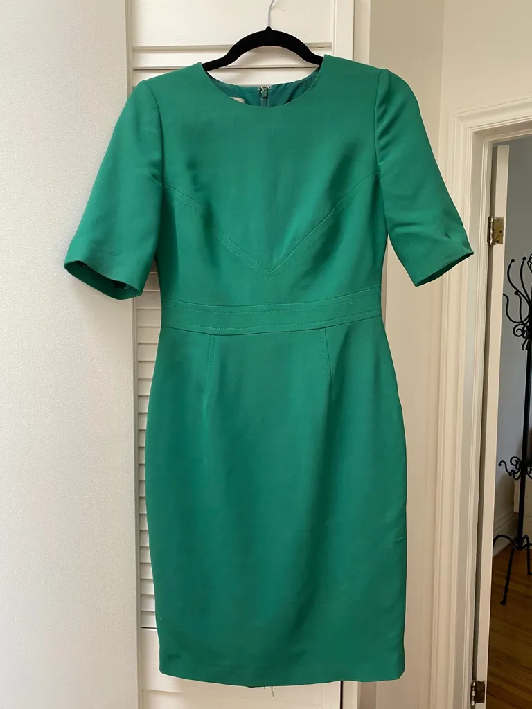 Hobbs London Green sheath photo 1