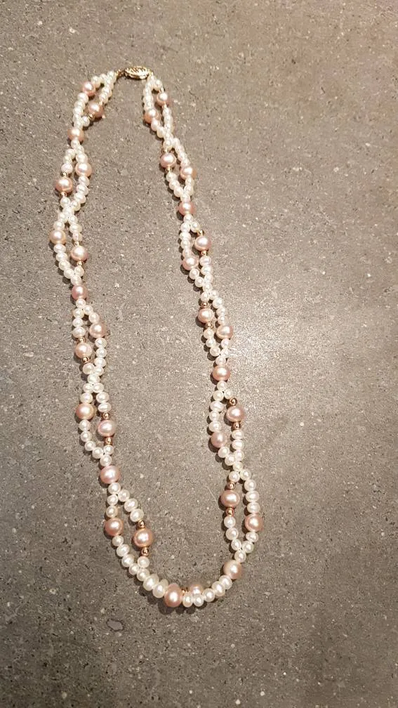 14K Gold Pearls Necklace photo 1