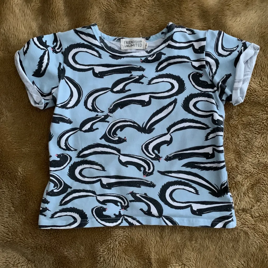 Friendship Unlimited Kids Skunk Short Sleeve Tshirt - Size 5/6 photo 1