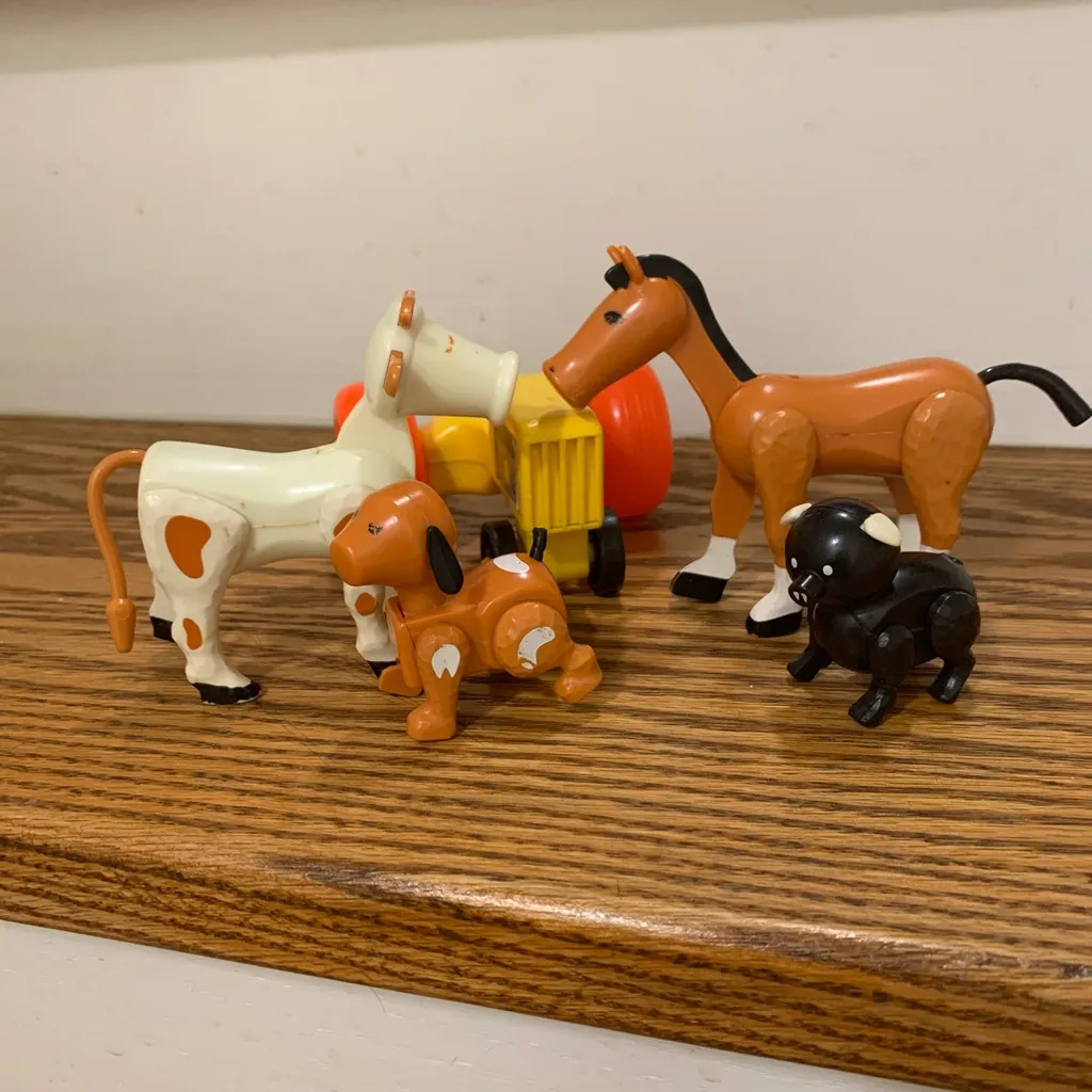 Vintage Lot of Fisher Price Farm Animal Figures Little People. photo 1