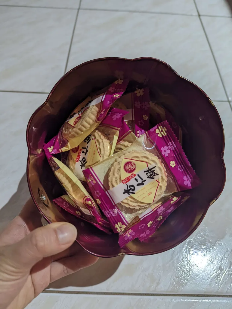 Almond cookies photo 1