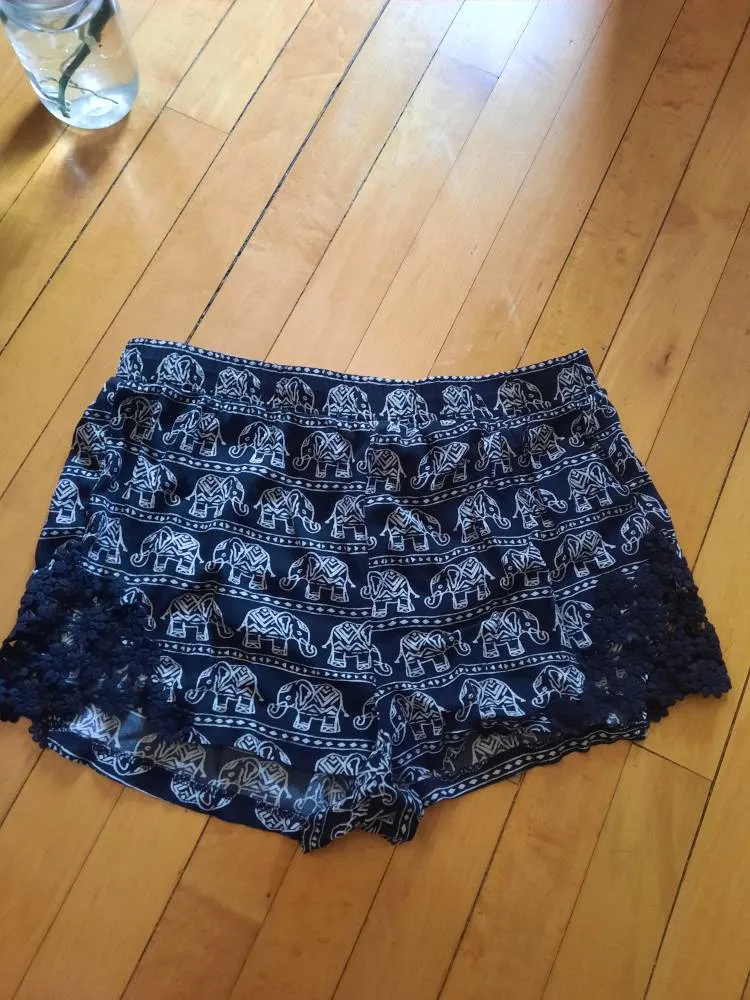 Cute Elephant Print shorts with lace side Detail photo 1