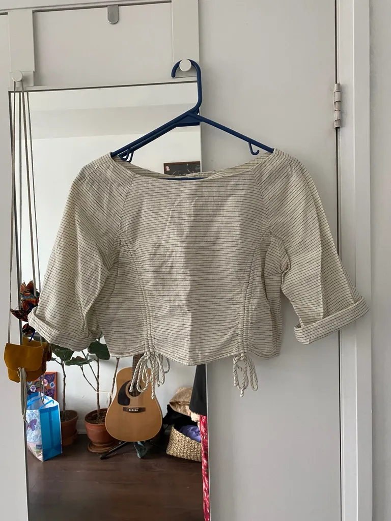 Zara Cropped Shirt photo 1