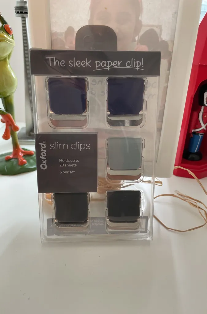 FREE Thick Paper Clips photo 1