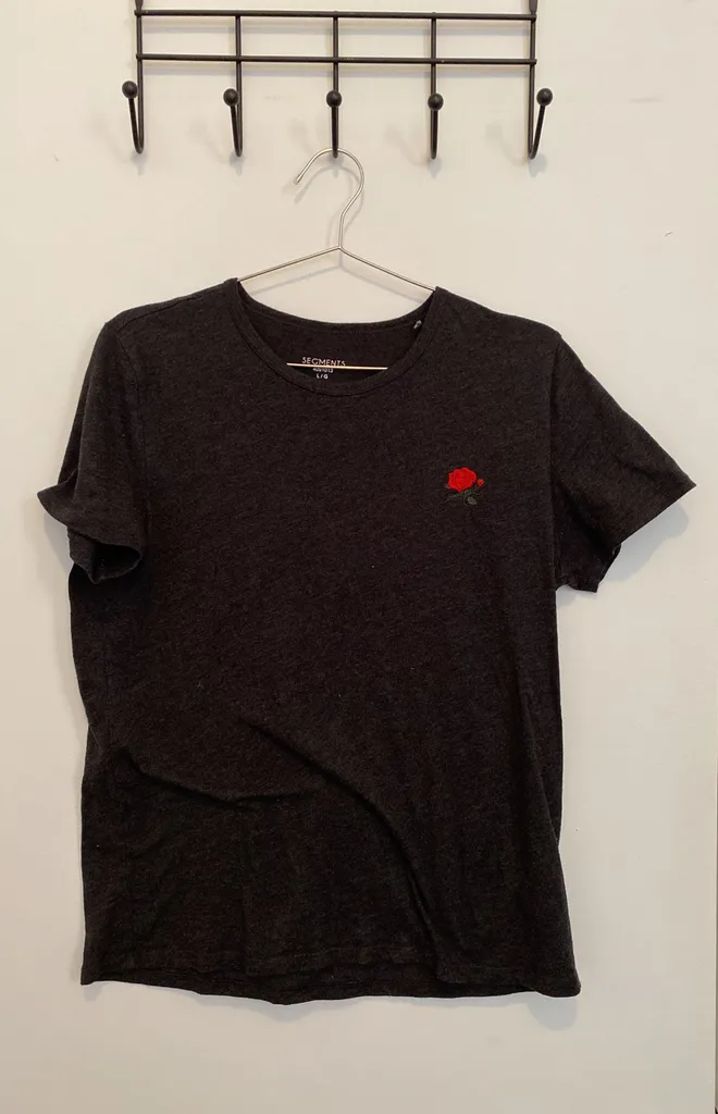 Women’s T-shirt Large photo 1