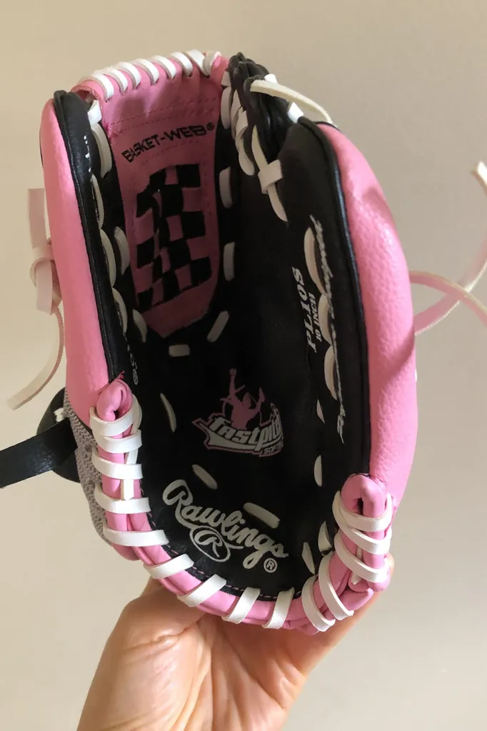 Rawlings Kids Baseball Glove photo 1