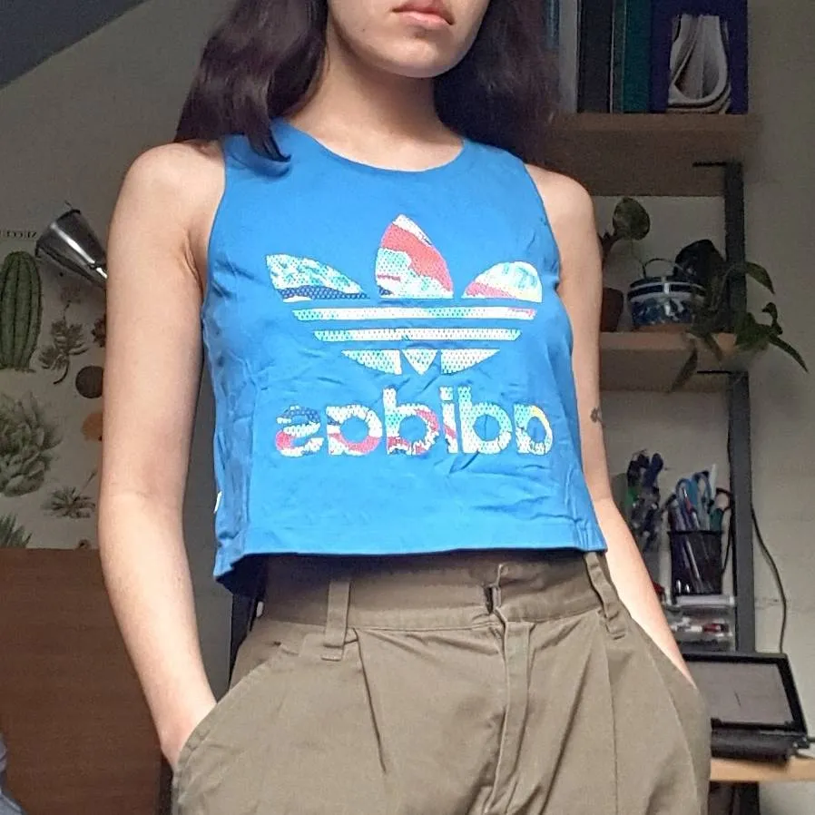 🆓️ Adidas tank photo 1