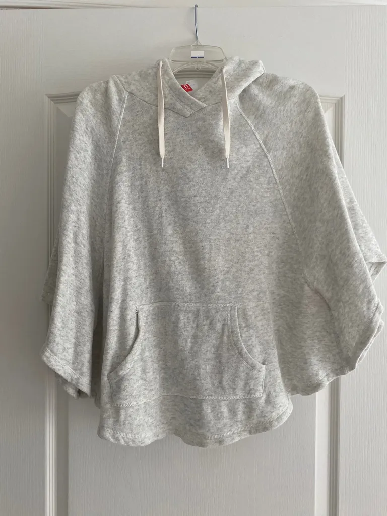 Sweater Poncho photo 1