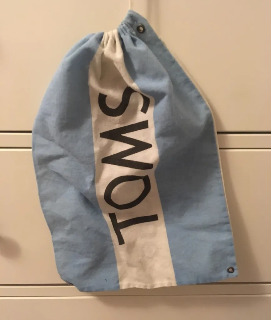 **FREE - TOMS Fabric Drawstring Bag photo 1