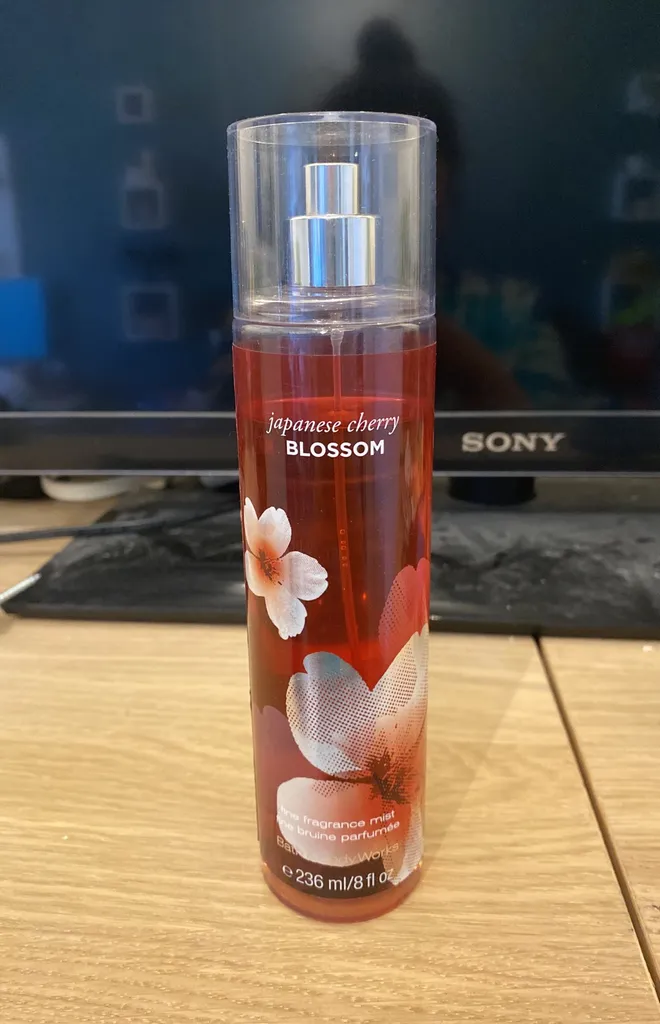 Cherry Blossom Body Spray photo 1
