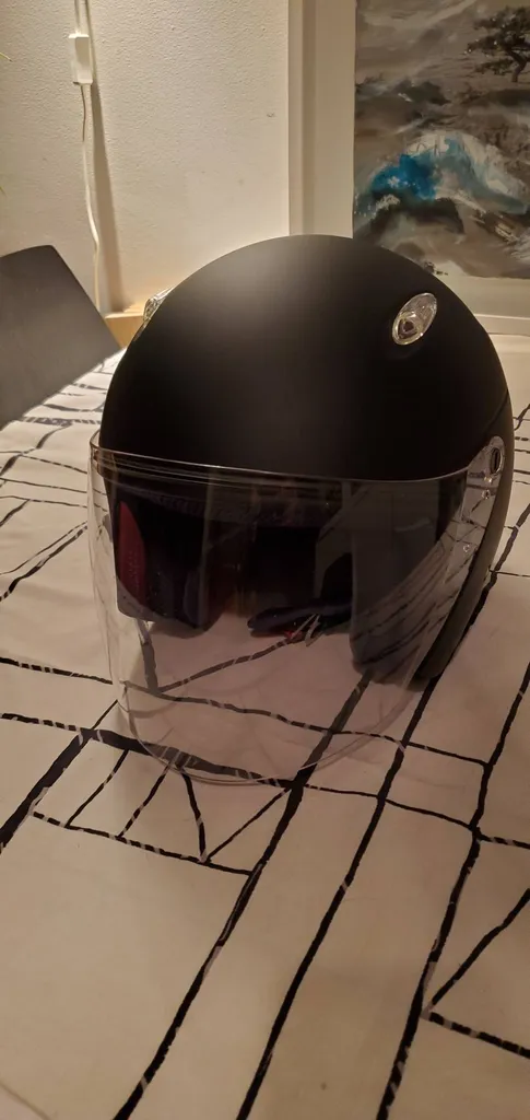 Size Small Motorcycle Helmet. photo 1