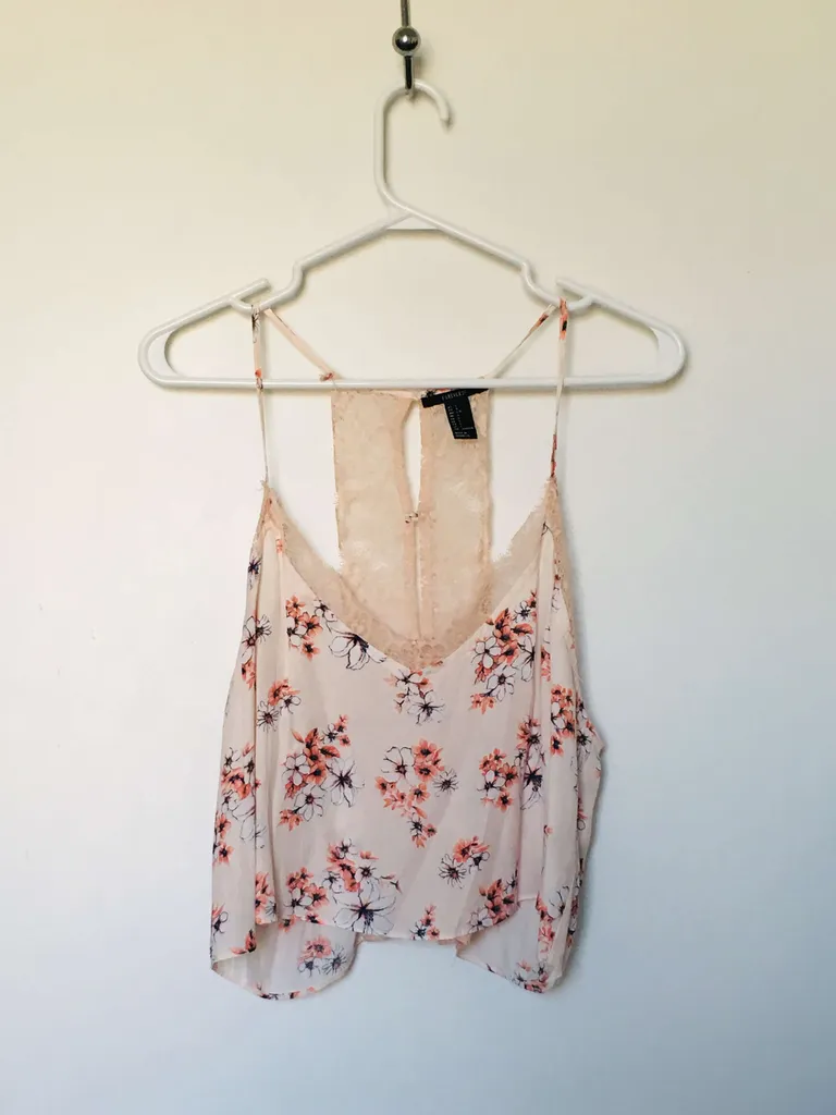 Lace Back Floral Top (M/L) photo 1