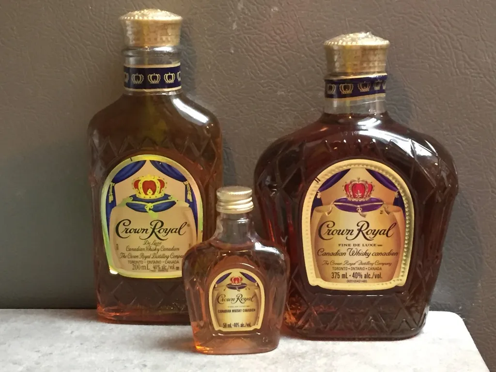 Crown Royal Brand New Still Sealed photo 1