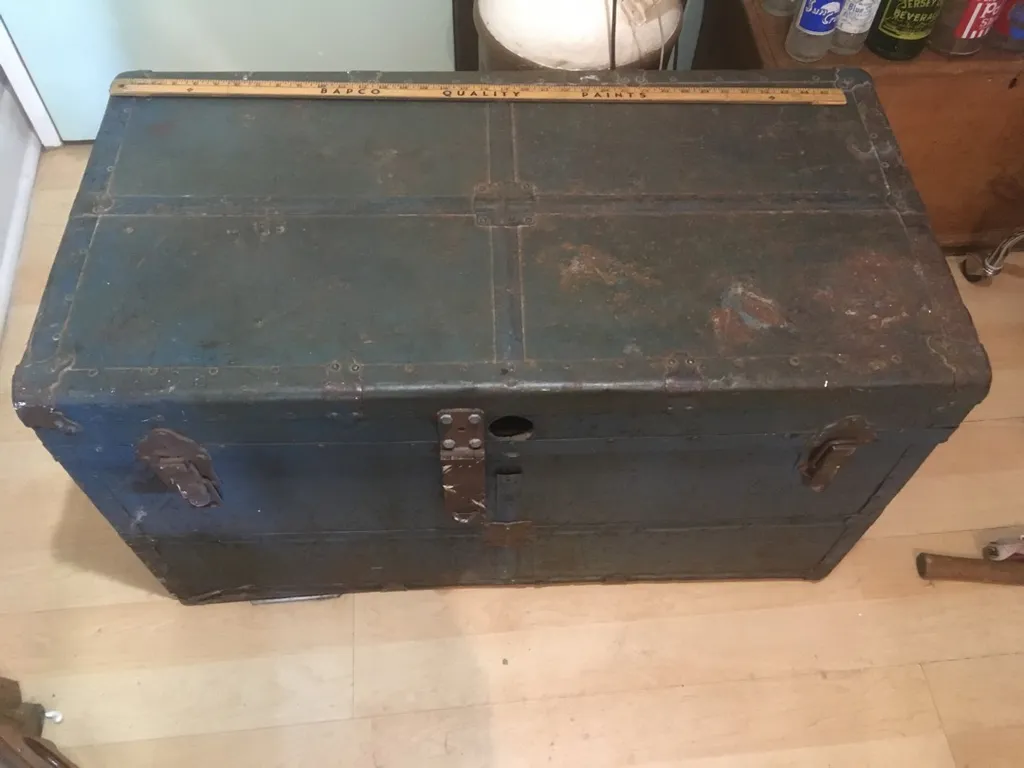 Steamer Trunk 20’s Or 30’s photo 1