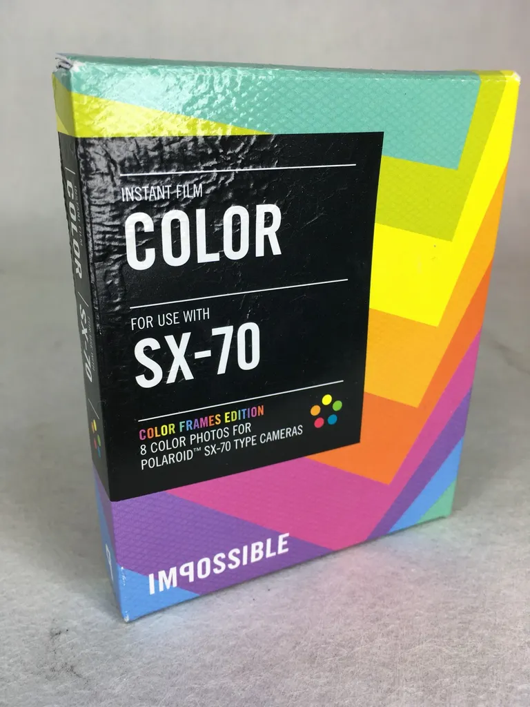 Impossible SX-70 Color Frames Edition Film photo 1