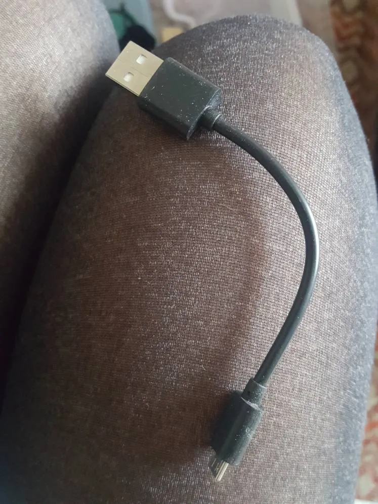 Tiny USB cable- Free photo 1