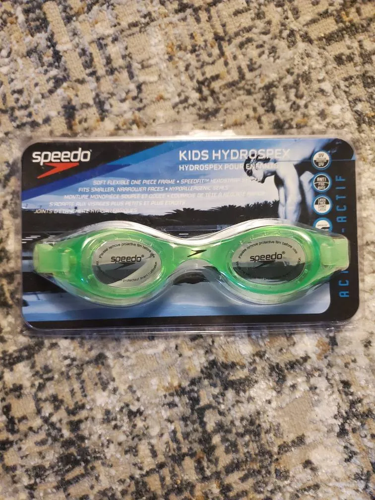 BNIB Kids Speedo Goggles photo 1