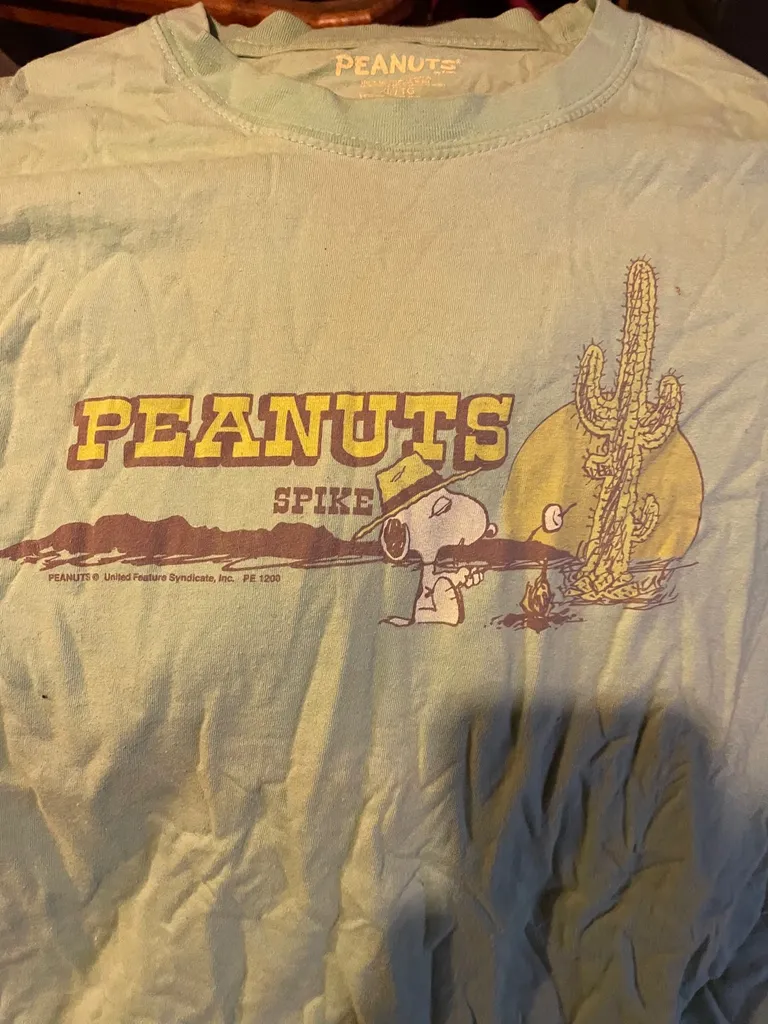 Peanuts T-shirt photo 1