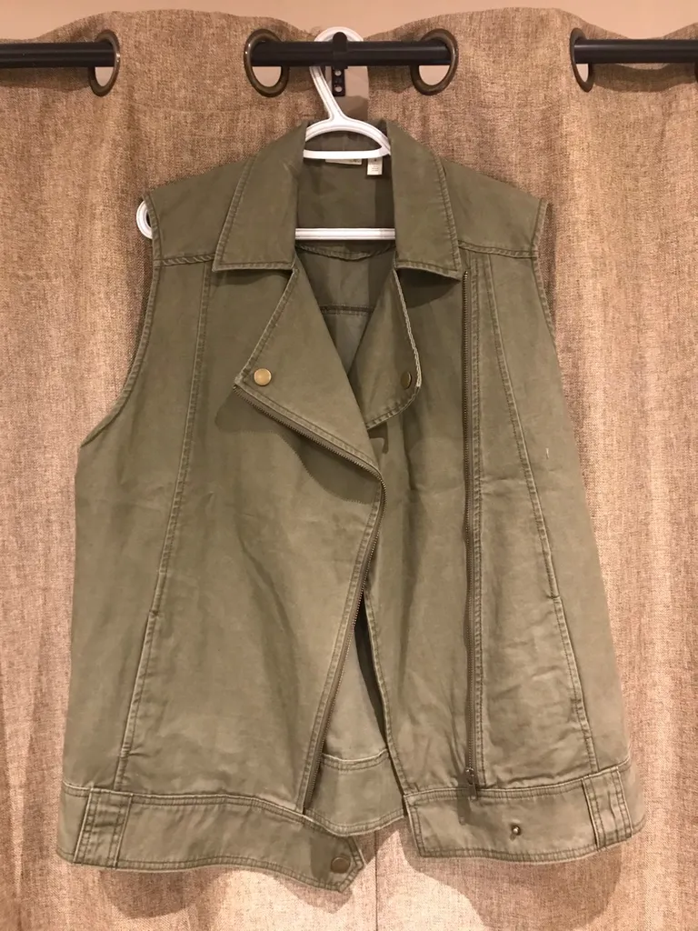 BP Moto/Army Vest photo 1