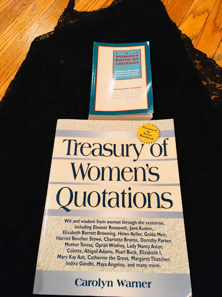 Women’s Words! 💪🏻 photo 1