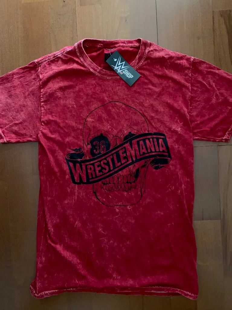 BNWT WWE Wrestlemania Shirt photo 1