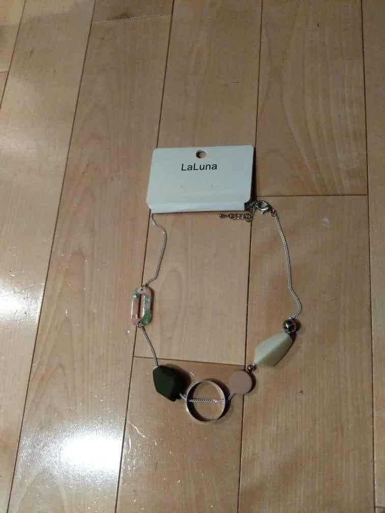 Necklace photo 1