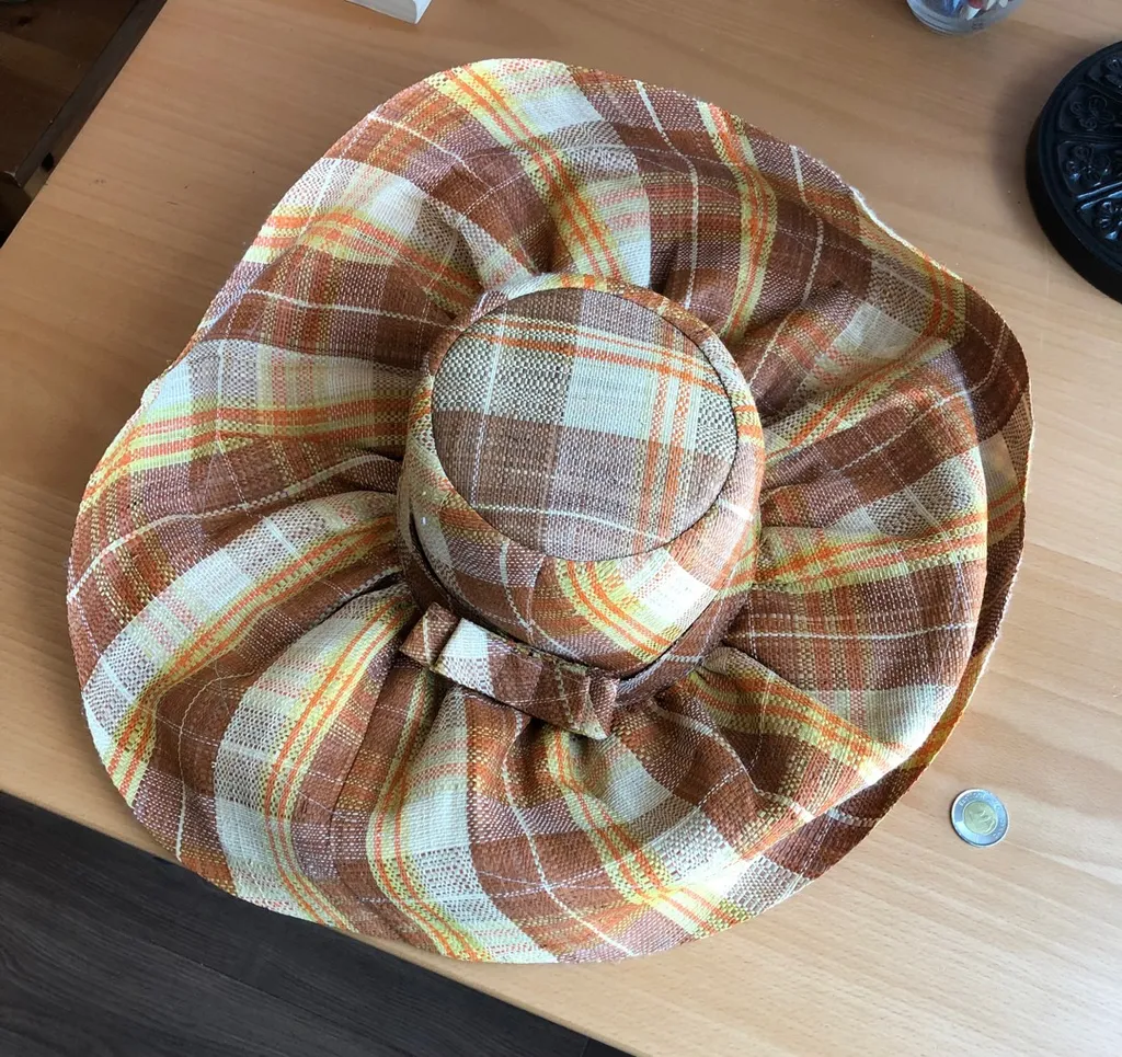 Large Vintage Inspired Hat photo 1