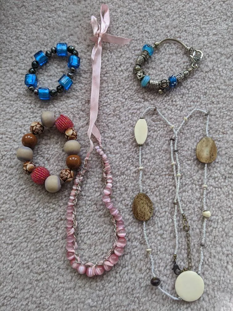 Beaded Costume Jewelry photo 1