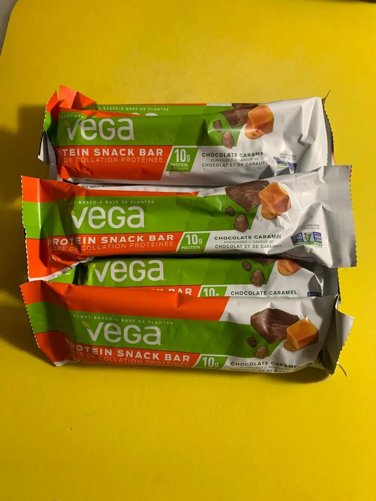 VEGA Protein Bars Chocolate Caramel photo 1