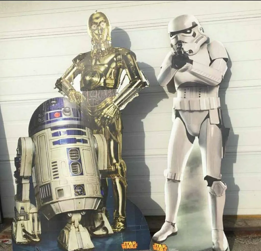 Vintage Stand Up Cardboard Star Wars Posters photo 1