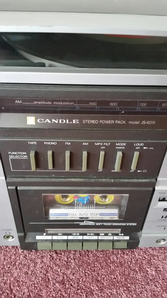 Vintage Turntable, Radio Cassette photo 1