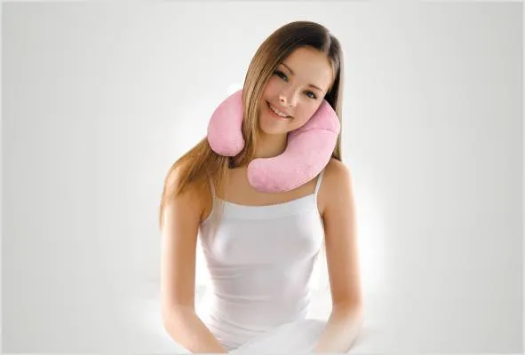 OSIM uSnooz Neck Pillow photo 1