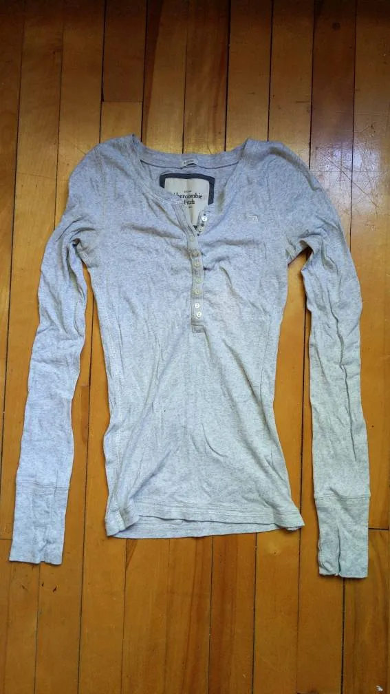 Abercrombie And Fitch Long Sleeve photo 1