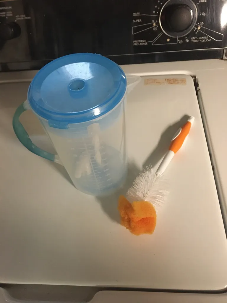 Baby Formula Jug And Bottle Cleaning Brush photo 1