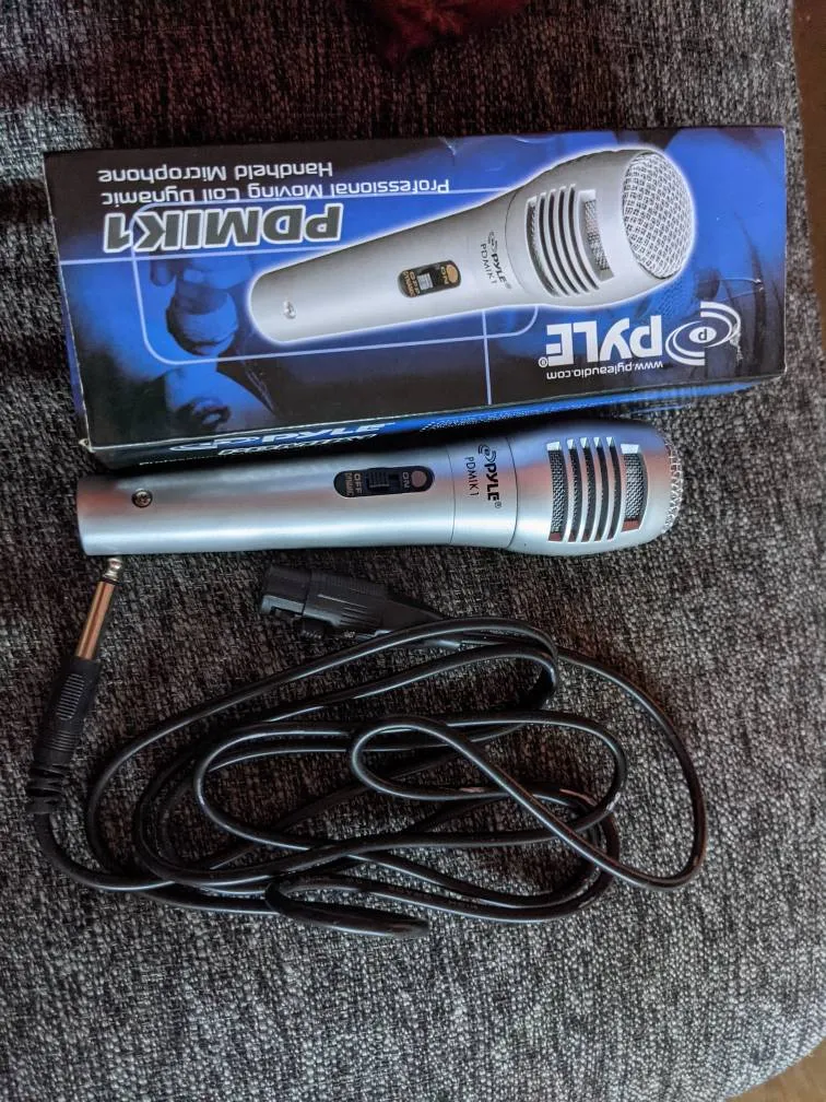 Pyle Microphone photo 1