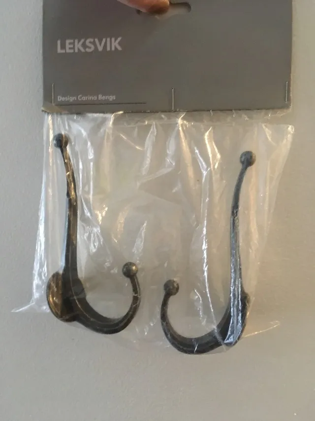 Two Black Hooks photo 1