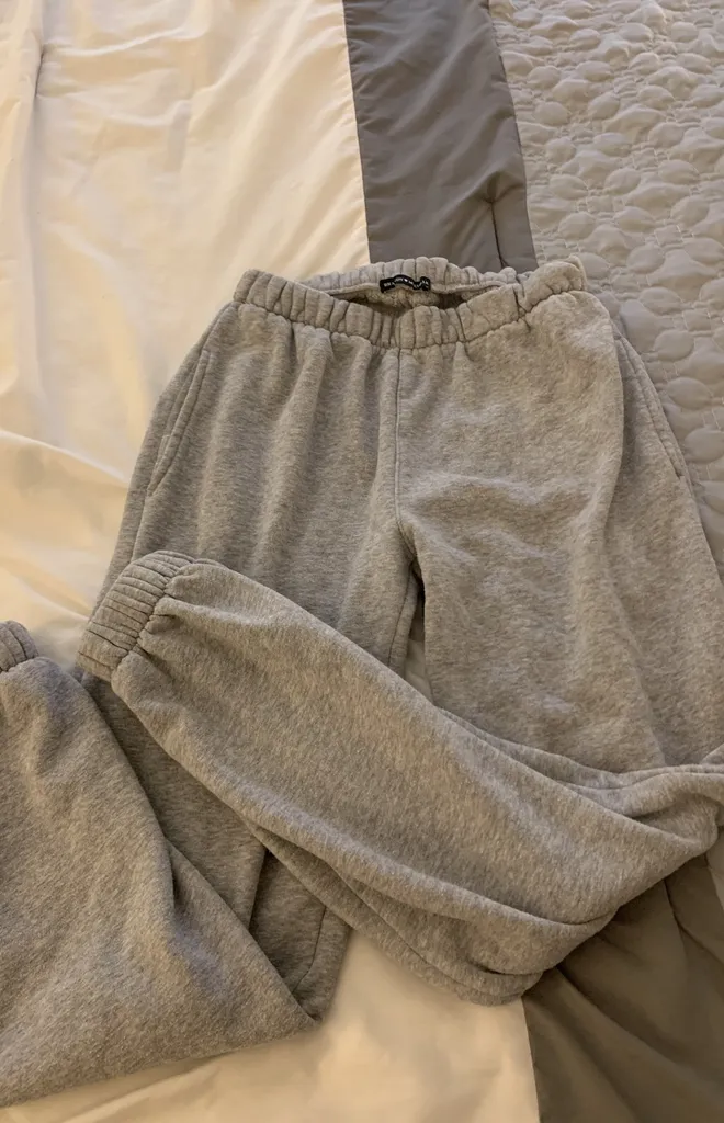 Brandy Melville Sweatpants photo 1