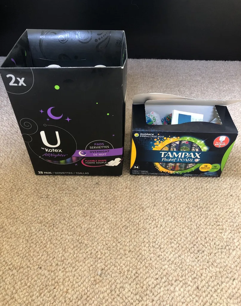 Tampons And Pads photo 1